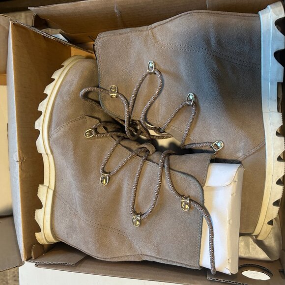 Sorel Women's Joan of Arctic Wedge III Lace Boot — Waterproof Leather Wedge Boot - Picture 7 of 8